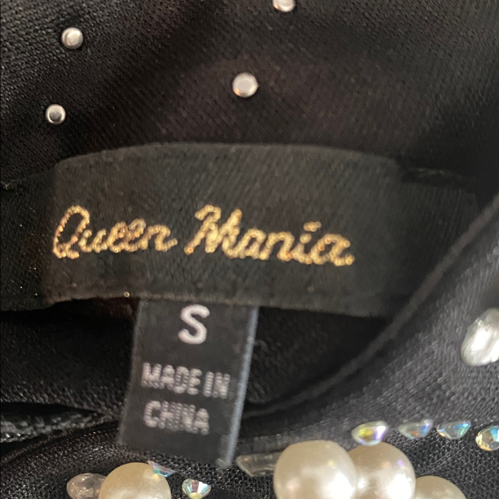 Queen Maria size small beaded with faux pearl embellishments - Picture 3 of 6